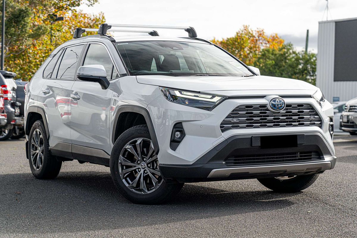 2024 Toyota RAV4 GXL AXAH52R