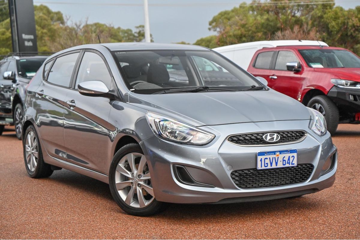 2019 Hyundai Accent Sport RB6