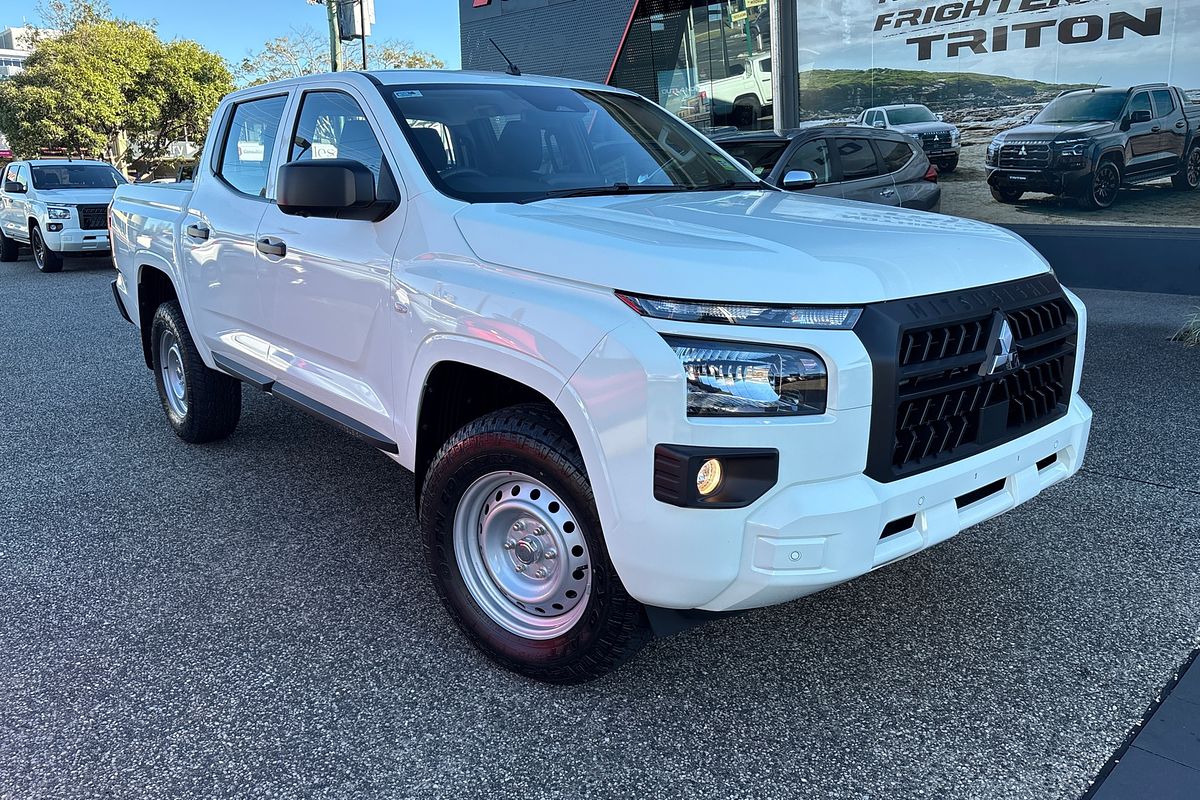 2025 Mitsubishi Triton GLX MV 4X4