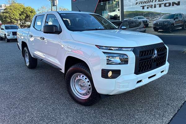 2025 Mitsubishi Triton GLX MV 4X4