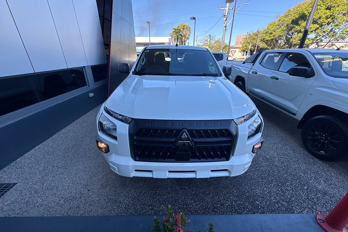 2025 Mitsubishi Triton GLX-R MV 4X4
