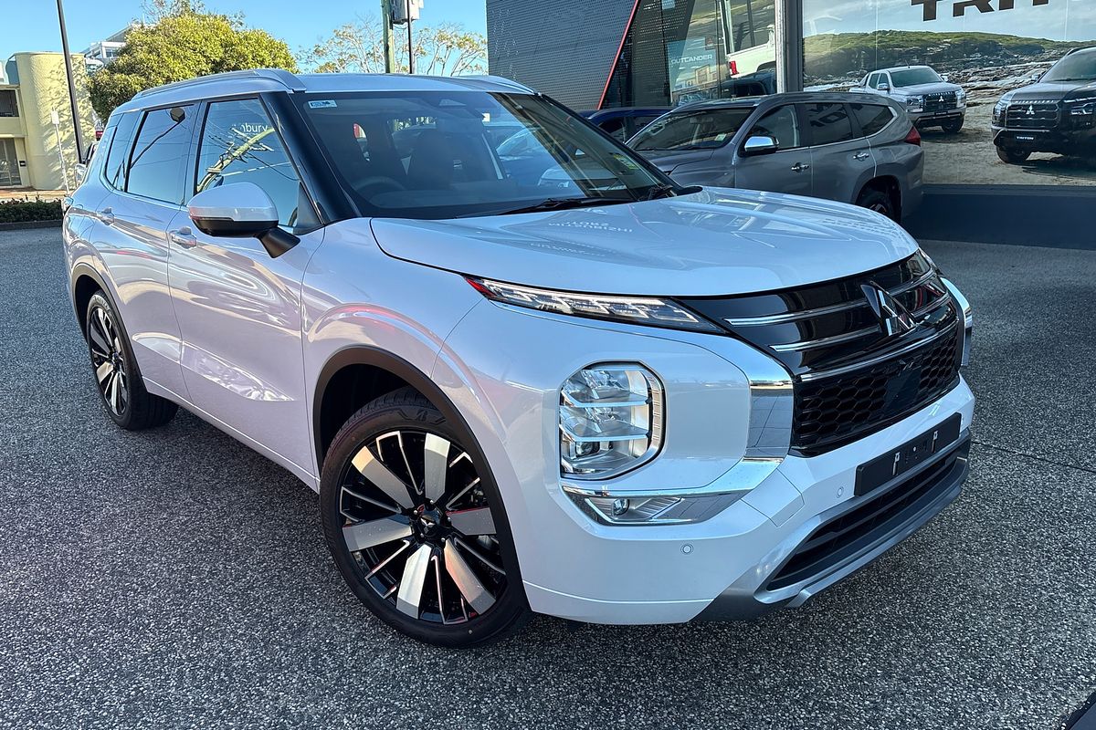 2025 Mitsubishi Outlander Exceed ZM