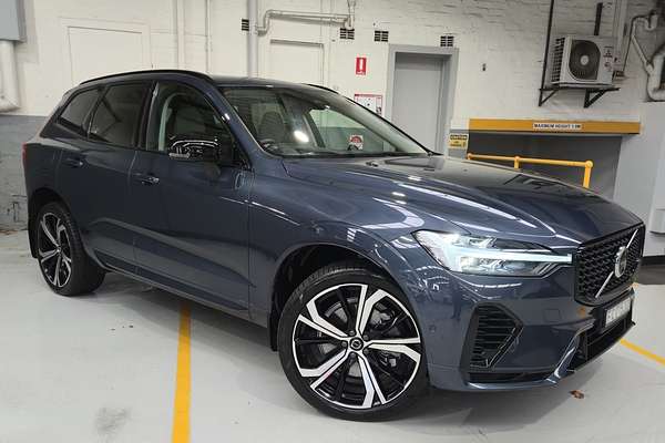 2023 Volvo XC60 Recharge Ultimate T8 Plug-In Hybrid