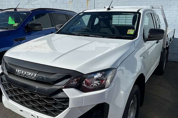 2025 Isuzu D-MAX SX 4X4