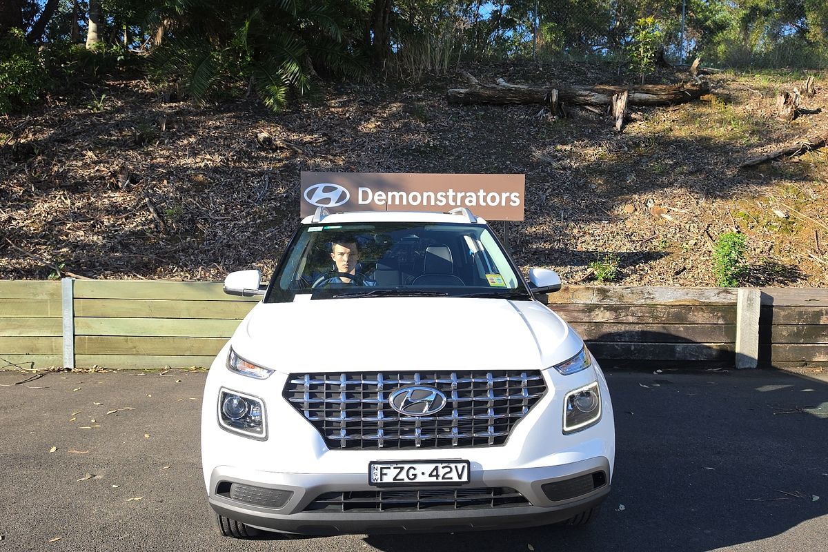 2026 Hyundai Venue Elite QX.V5