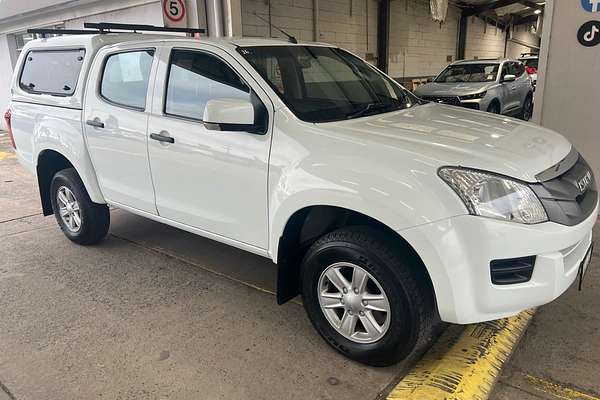 2015 Isuzu D-MAX SX High Ride Rear Wheel Drive