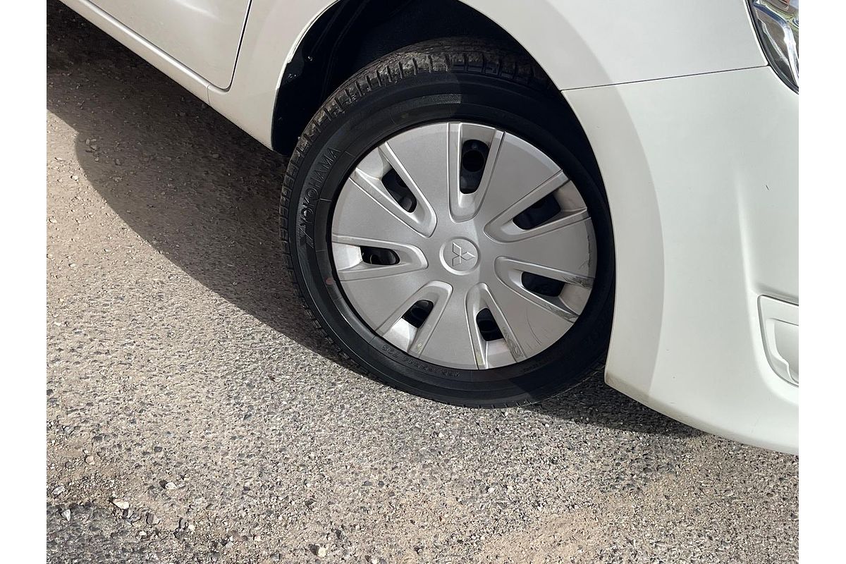 2013 Mitsubishi Mirage ES LA