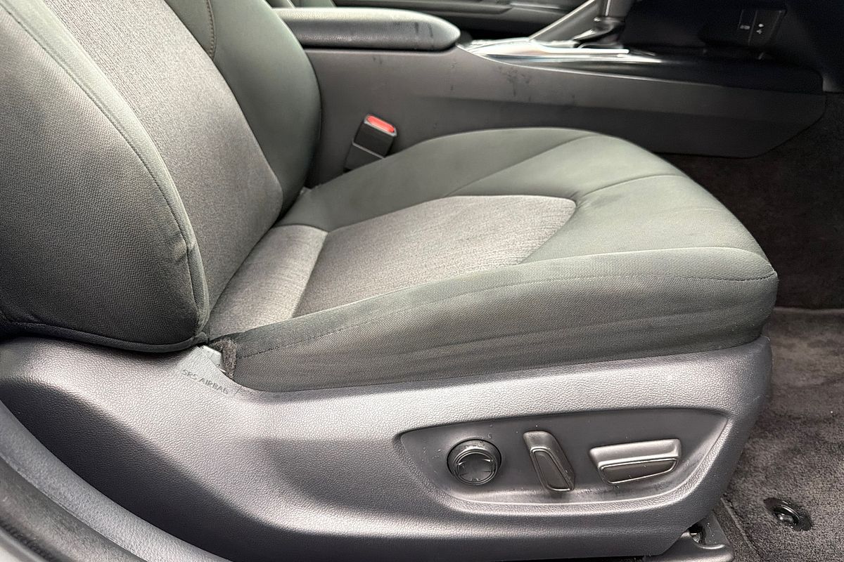 2020 Toyota Camry Ascent AXVH71R