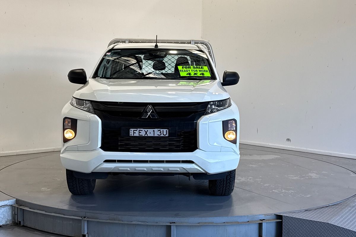 2023 Mitsubishi Triton GLX MR