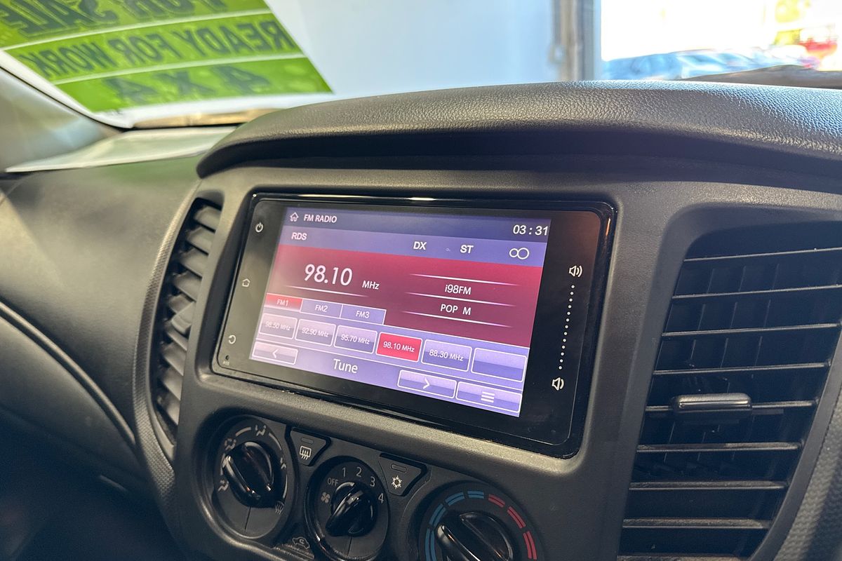 2023 Mitsubishi Triton GLX MR