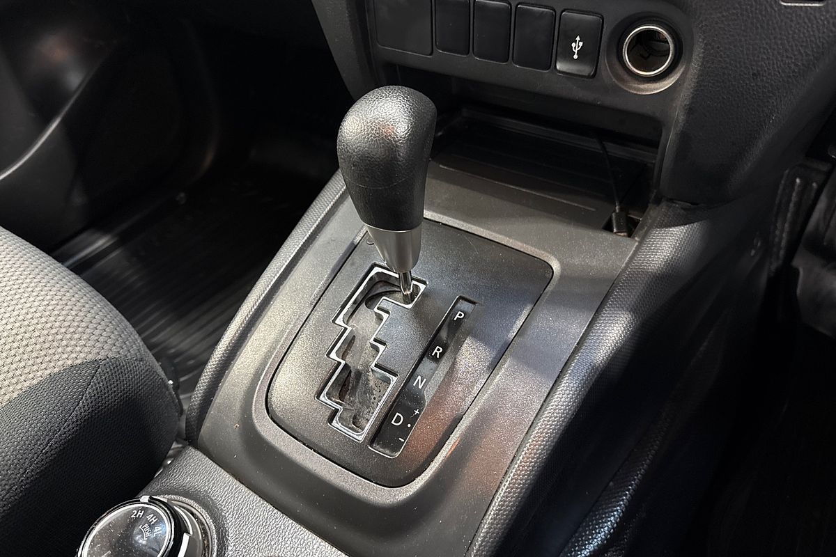 2023 Mitsubishi Triton GLX MR