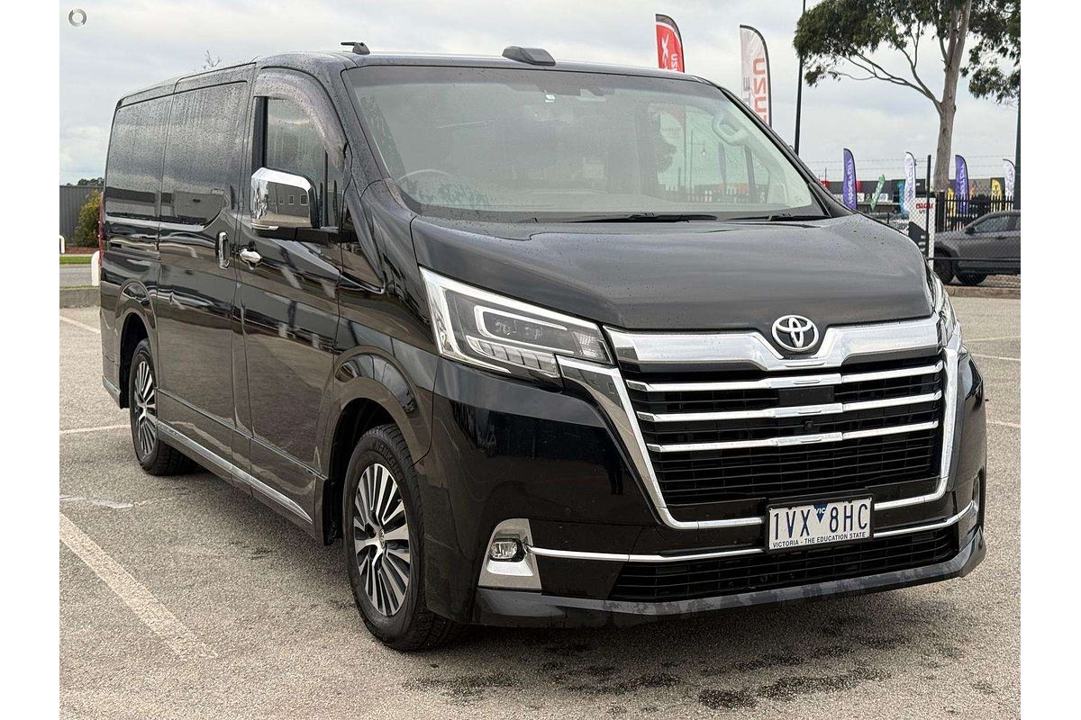 2022 Toyota Granvia VX GDH303R