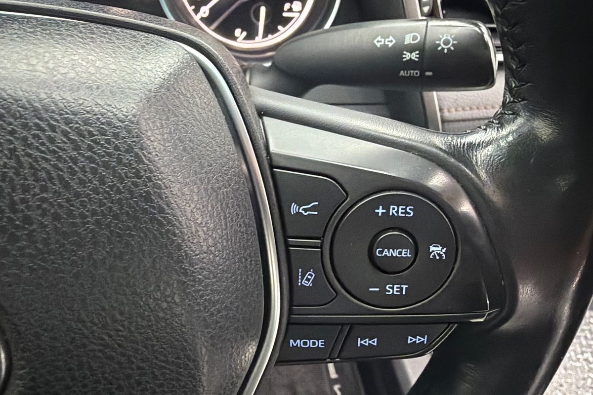 2020 Toyota Camry Ascent AXVH71R