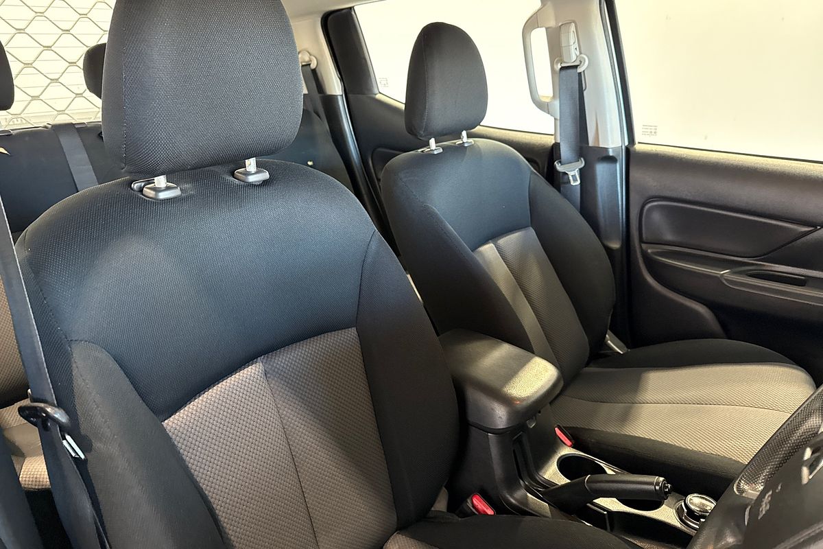 2023 Mitsubishi Triton GLX MR