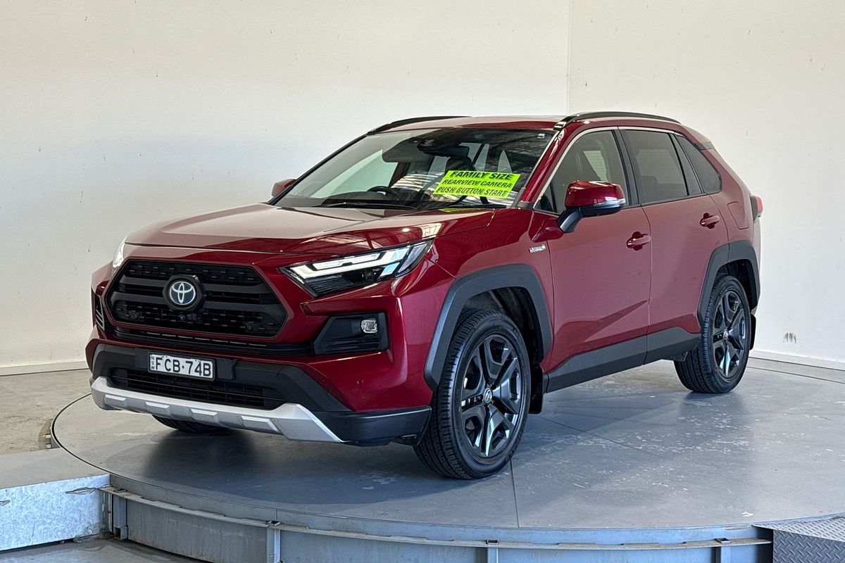 2021 Toyota RAV4 Edge AXAH54R