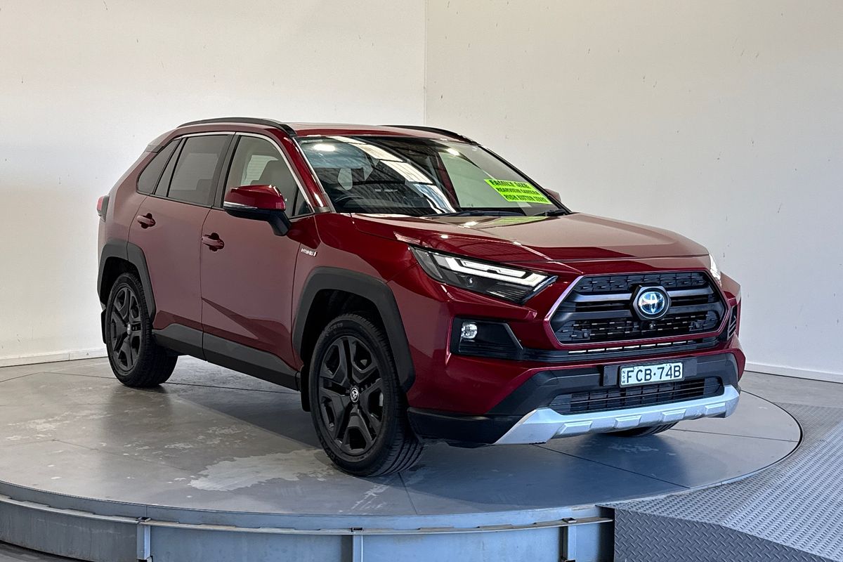 2021 Toyota RAV4 Edge AXAH54R