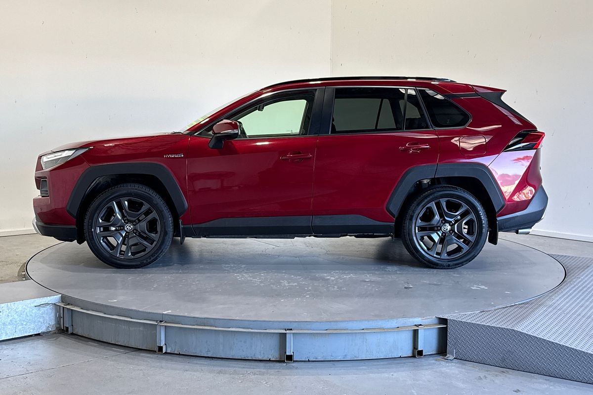 2021 Toyota RAV4 Edge AXAH54R