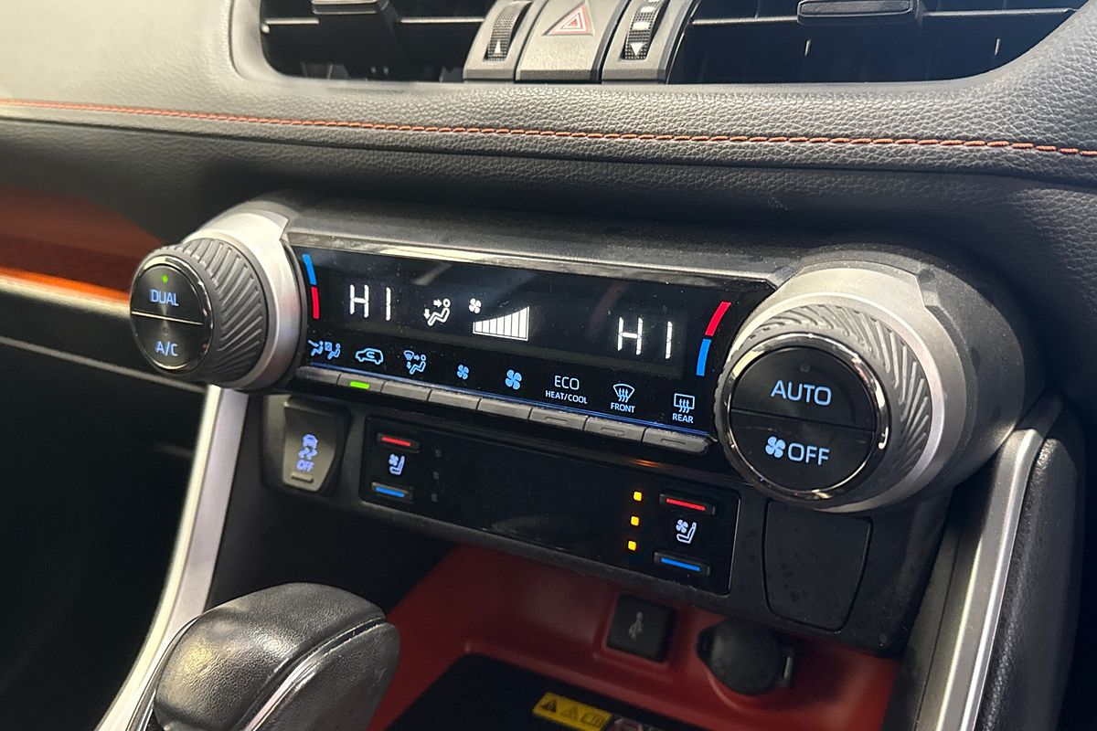2021 Toyota RAV4 Edge AXAH54R