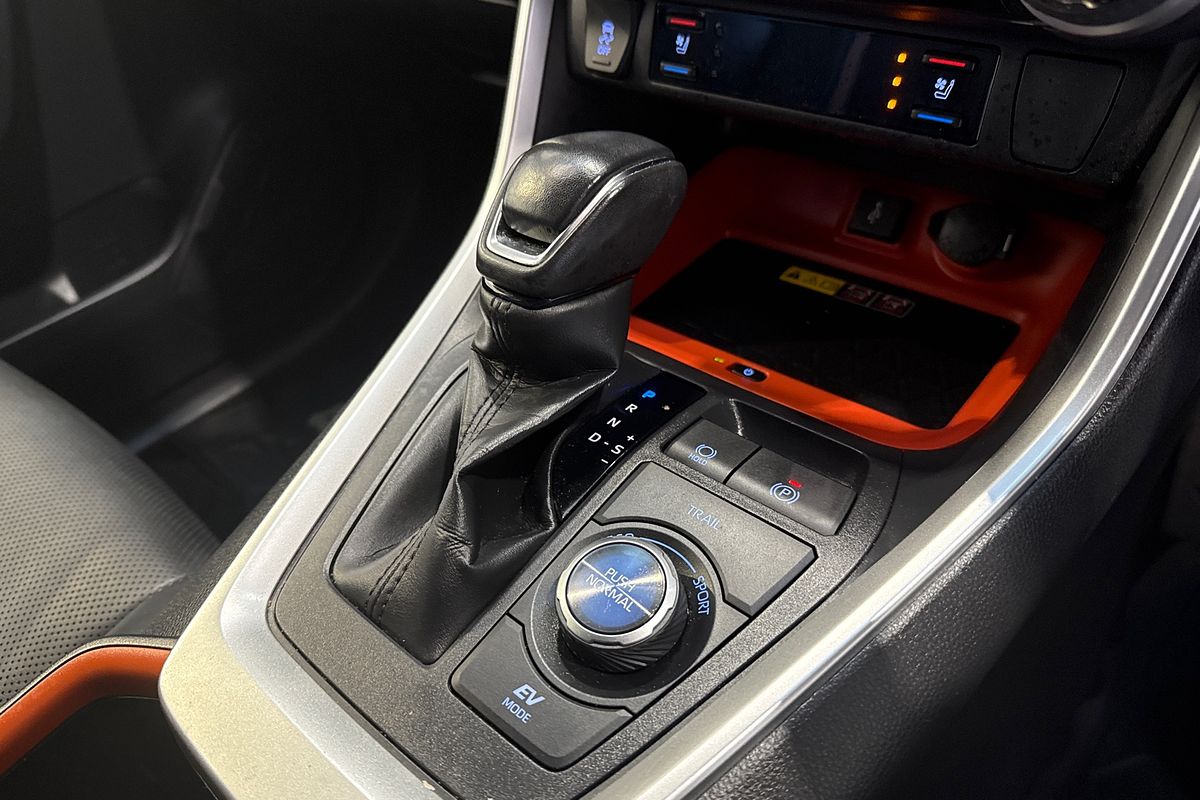 2021 Toyota RAV4 Edge AXAH54R