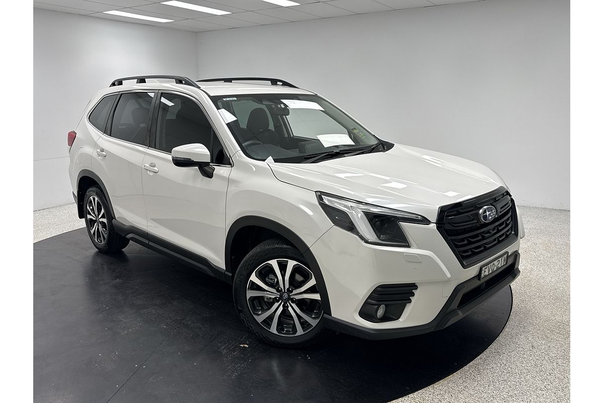 2023 Subaru Forester 2.5i Premium S5