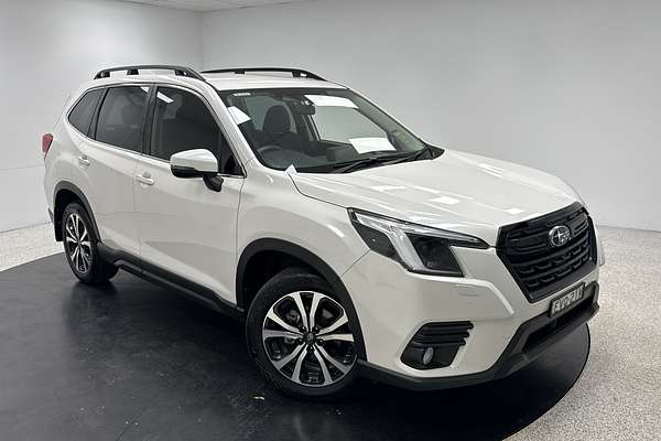 2023 Subaru Forester 2.5i Premium S5