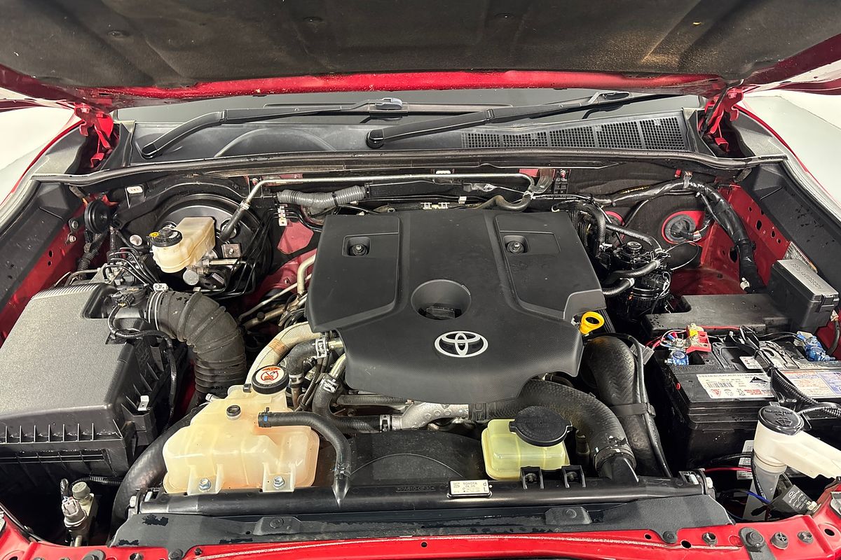 2017 Toyota Hilux SR5 GUN126R 4X4