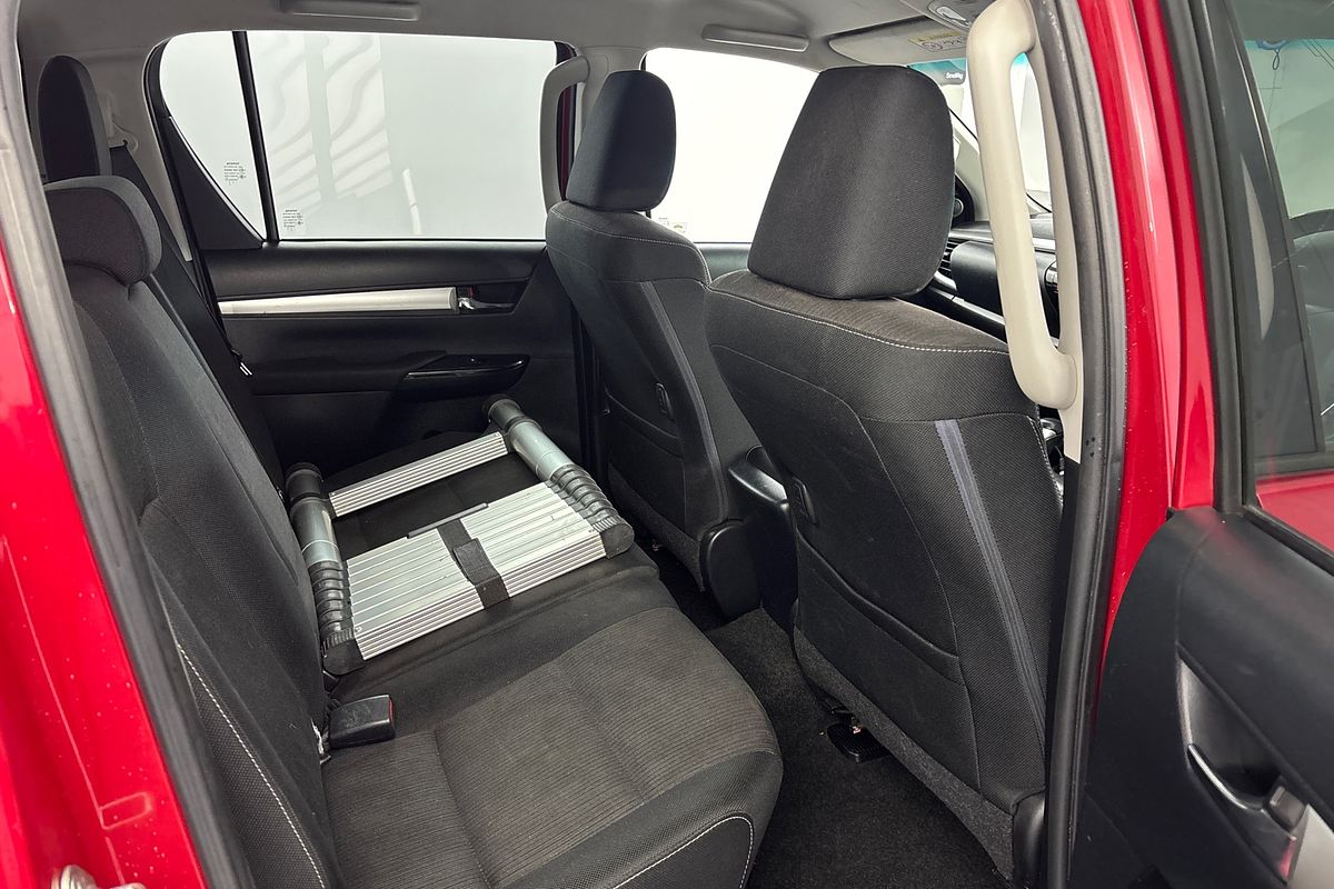 2017 Toyota Hilux SR5 GUN126R 4X4