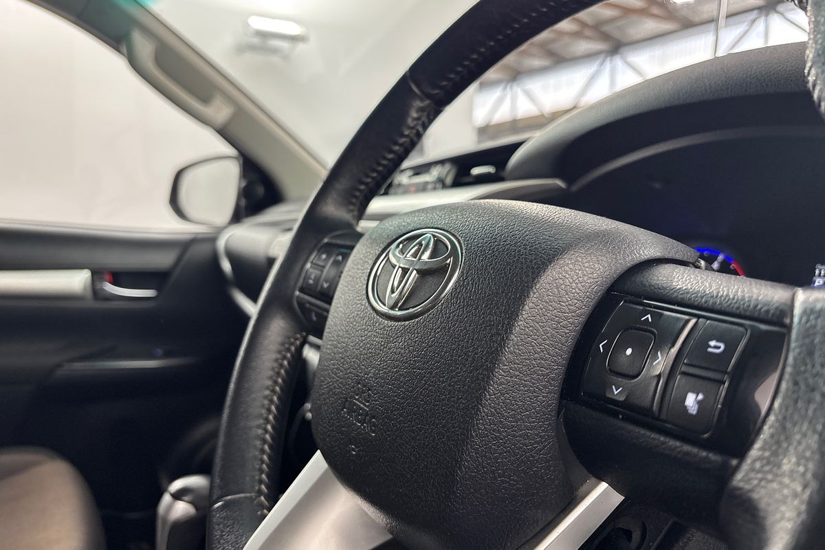 2017 Toyota Hilux SR5 GUN126R 4X4
