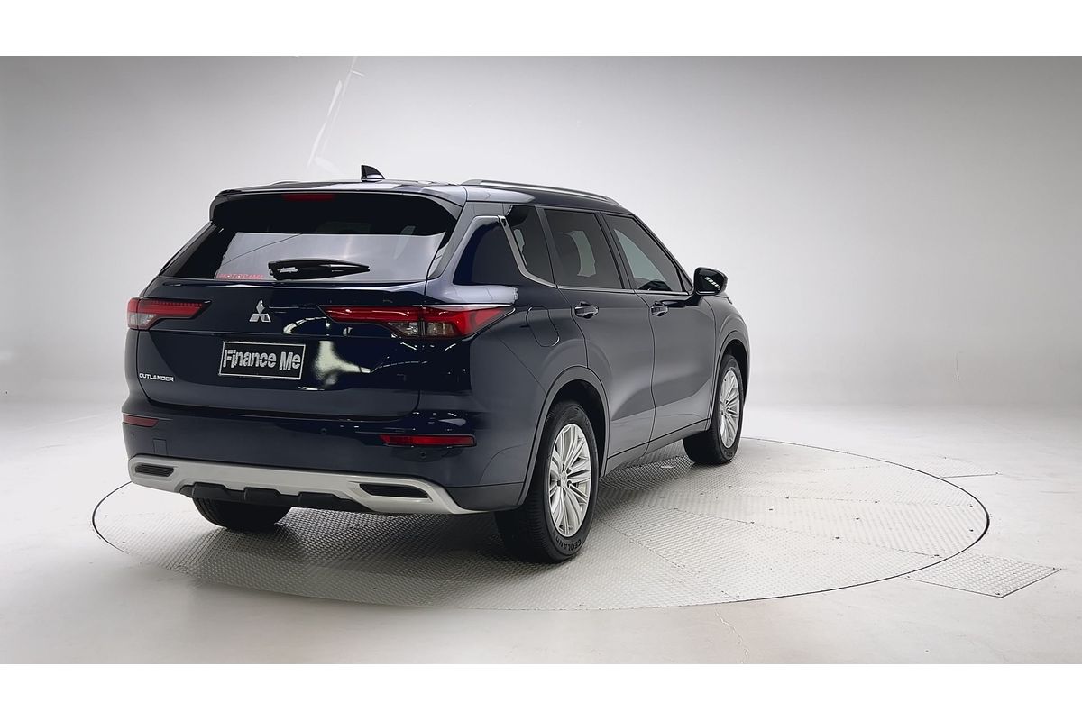 2024 Mitsubishi Outlander LS ZM