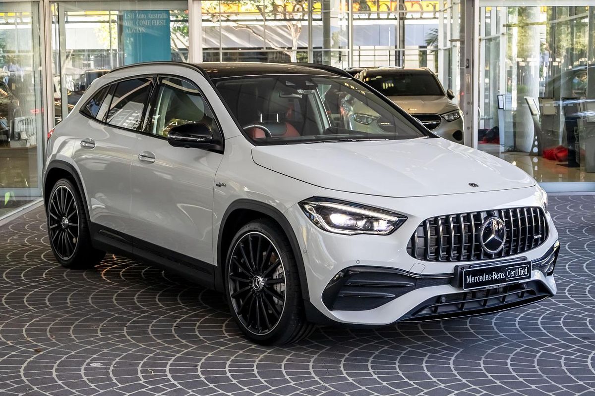 H247 803+053MY GLA35 AMG WAG 5 dr SSD 8sp 2.0T