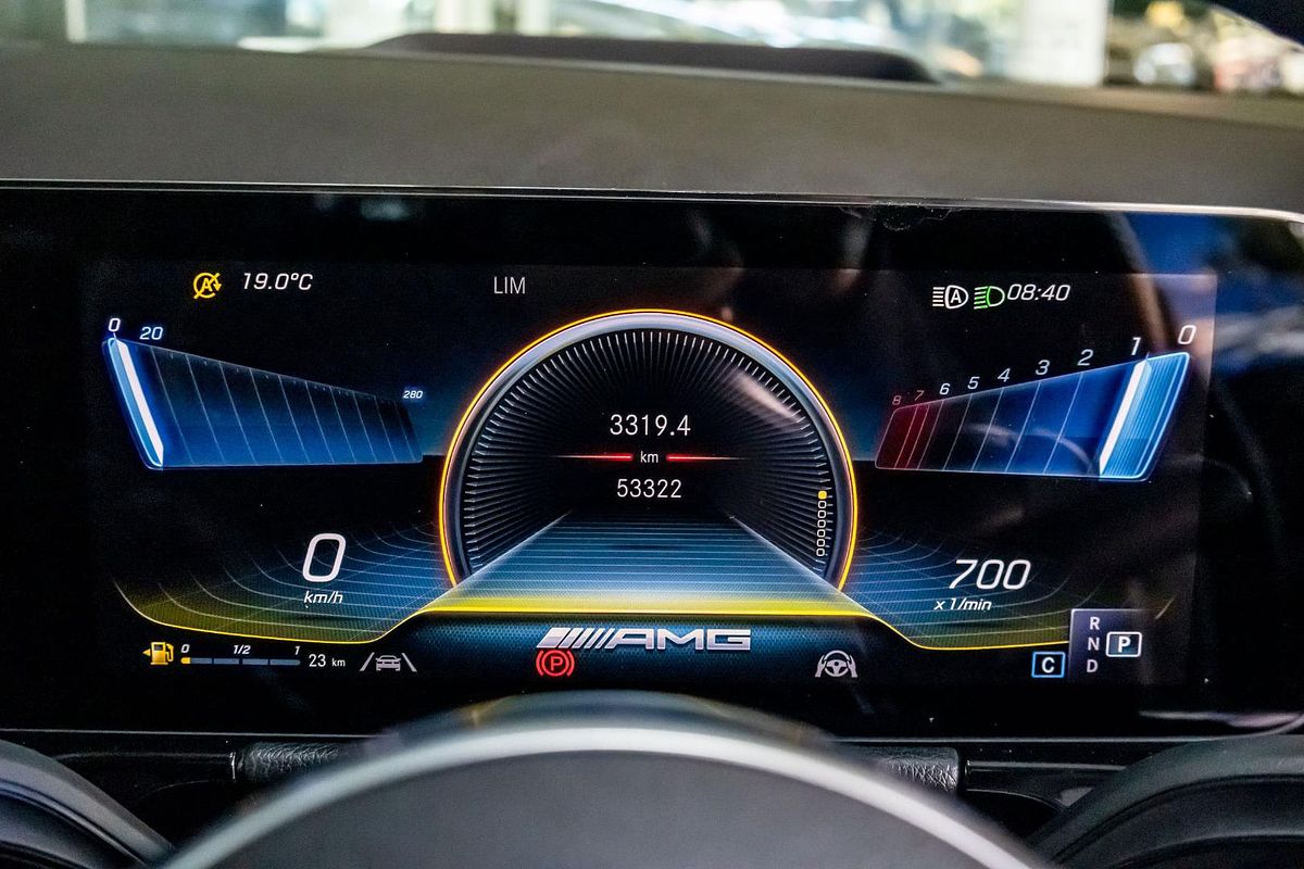 H247 803+053MY GLA35 AMG WAG 5 dr SSD 8sp 2.0T