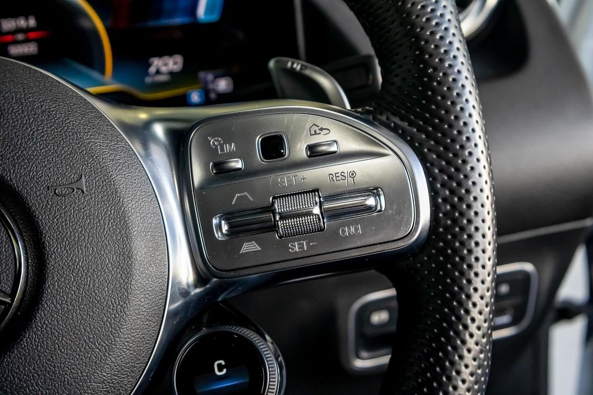 H247 803+053MY GLA35 AMG WAG 5 dr SSD 8sp 2.0T