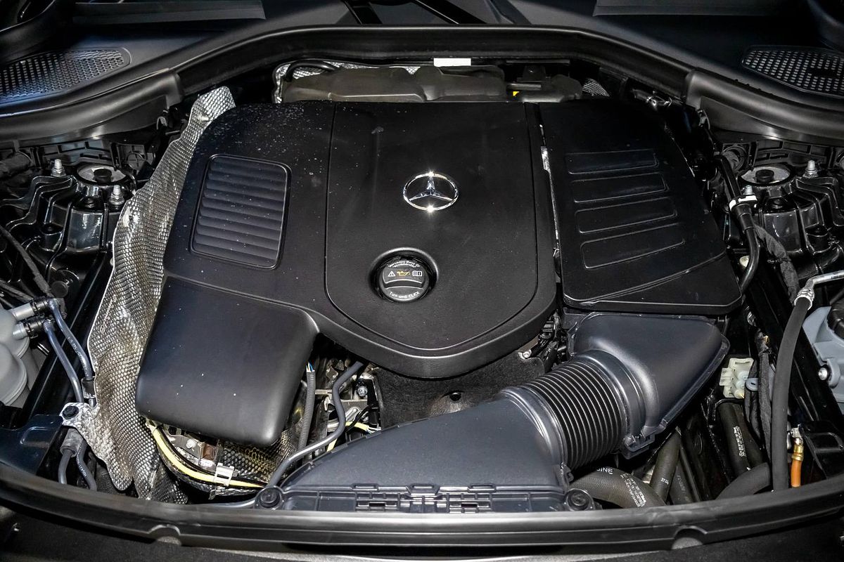 X254 805+055MY GLC300 WAG 9G 9 sp 2.0T/17kW