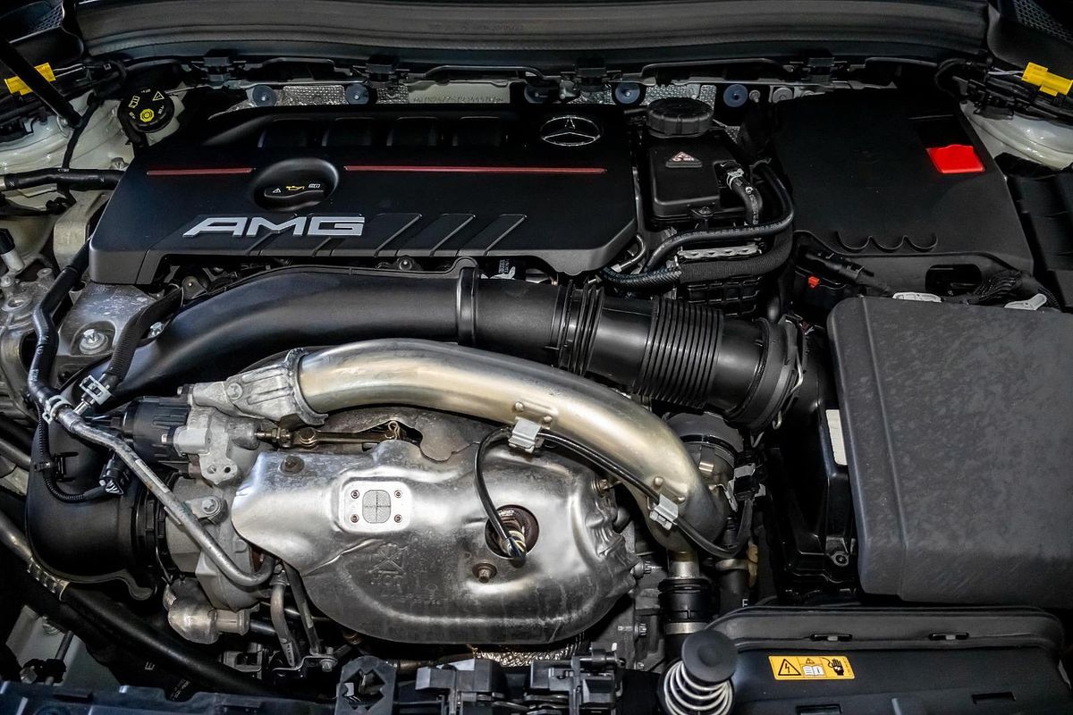 H247 803+053MY GLA35 AMG WAG 5 dr SSD 8sp 2.0T
