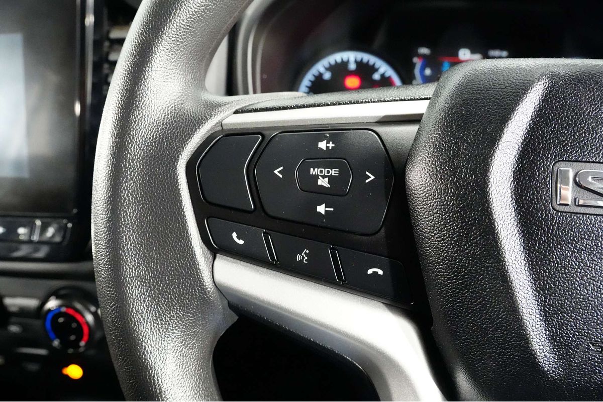 2020 Isuzu D-MAX SX High Ride Rear Wheel Drive