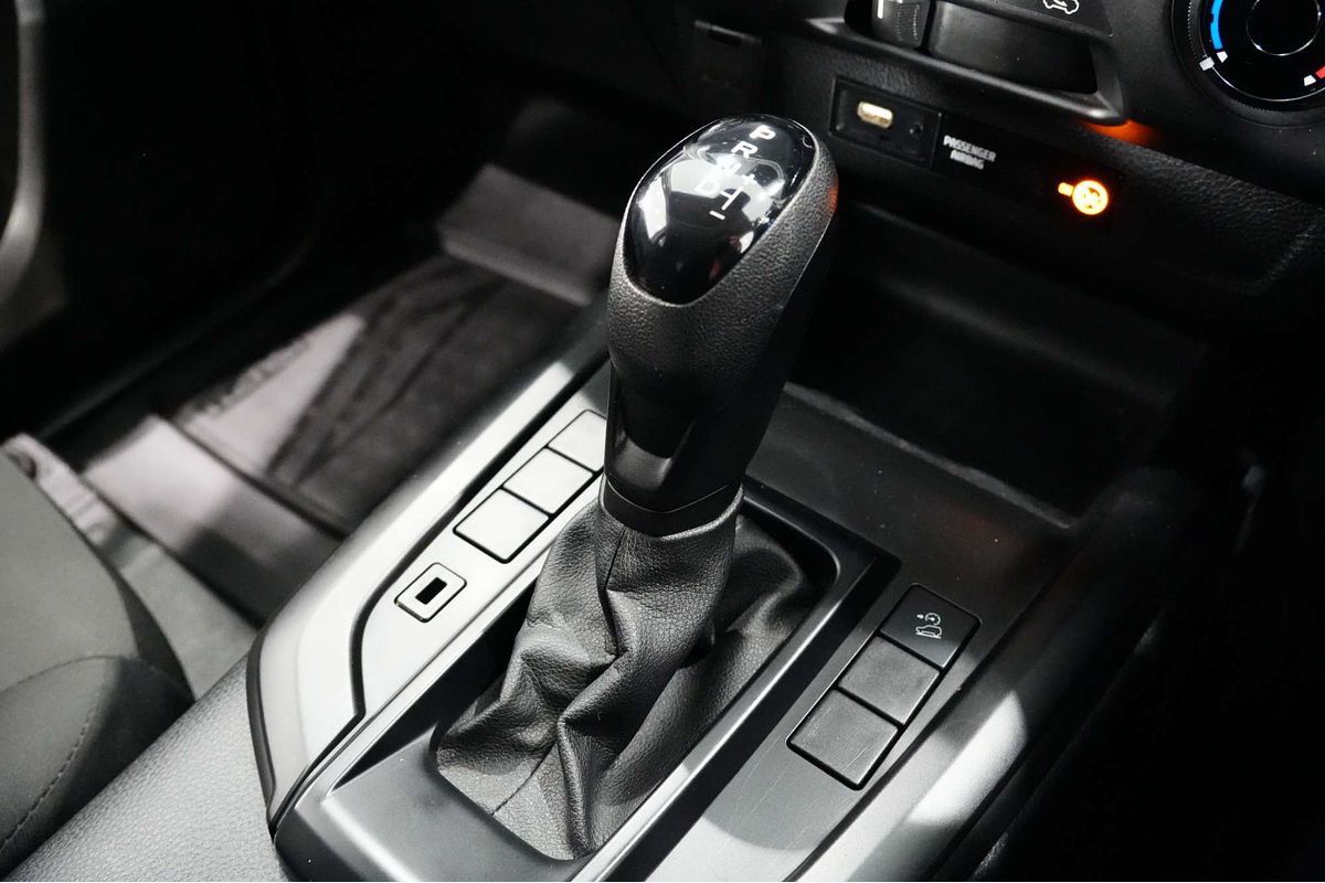 2020 Isuzu D-MAX SX High Ride Rear Wheel Drive