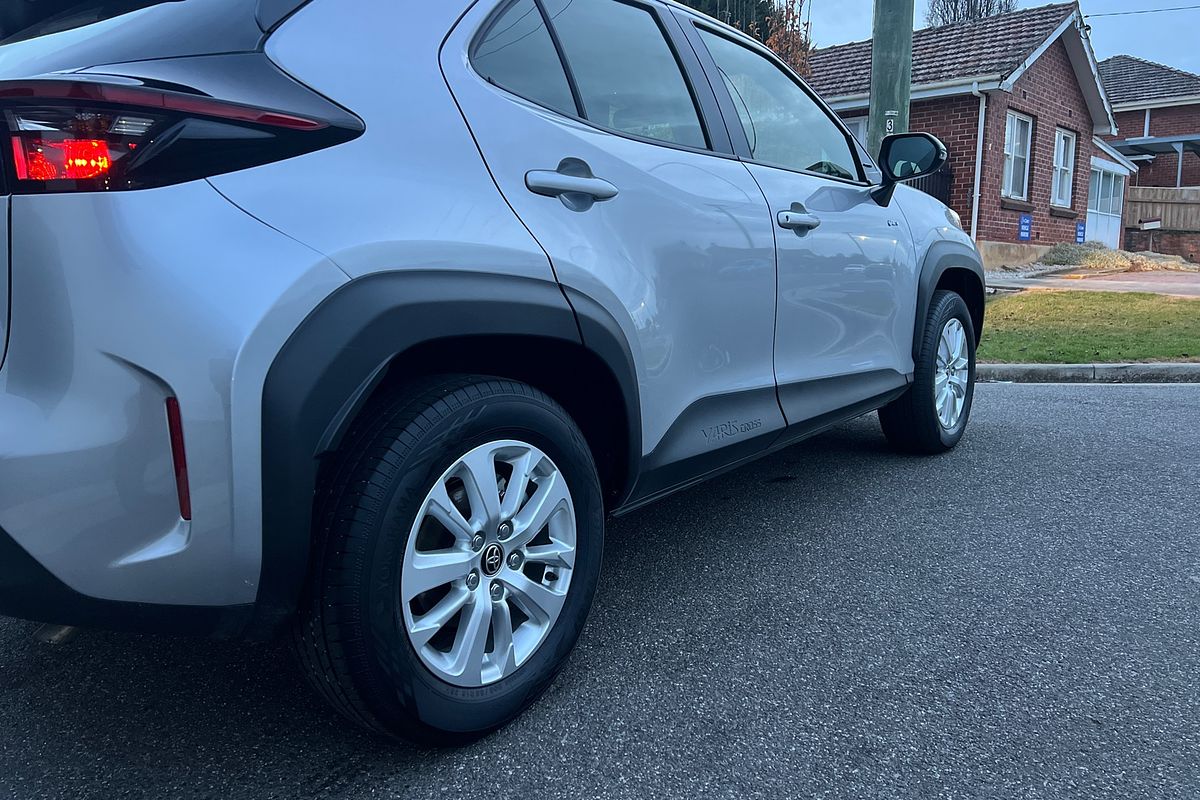 Yaris Cross Hybrid GX 1.5L Auto CVT Hatch 4A46680 001