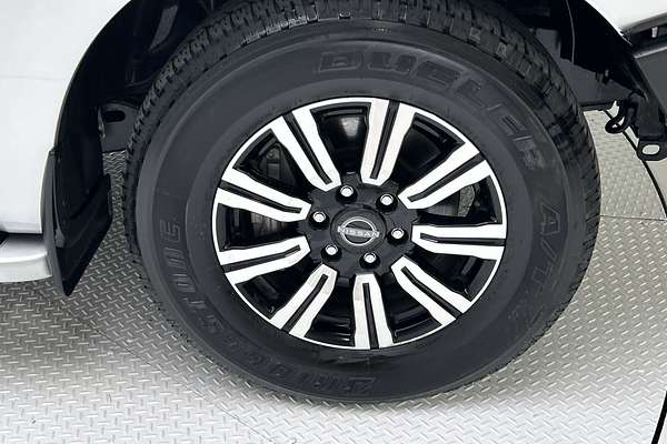 2024 Nissan Patrol Ti Y62 thumb-9