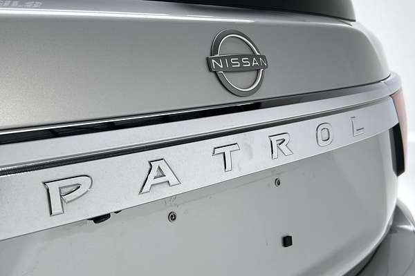 2024 Nissan Patrol Ti Y62 thumb-21