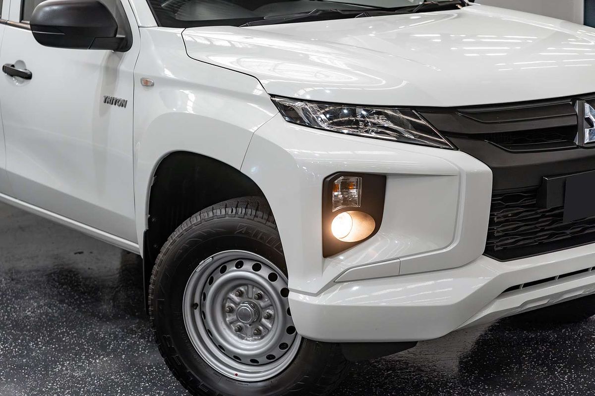 2021 Mitsubishi Triton GLX MR 4X4