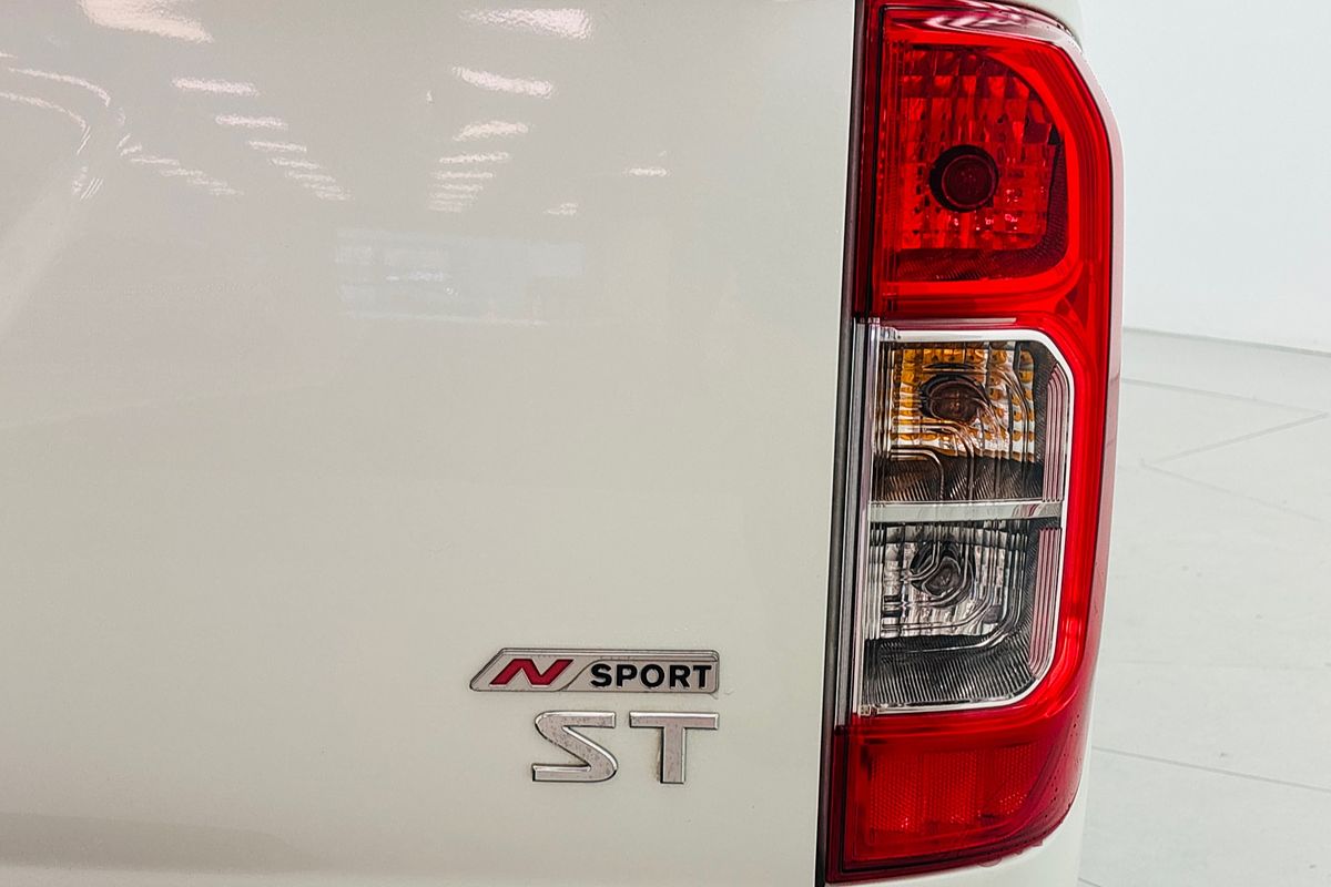 2016 NISSAN NAVARA ST N-SPORT SE (4x4) AUTO DUAL CAB UTILITY DT4 DIESEL