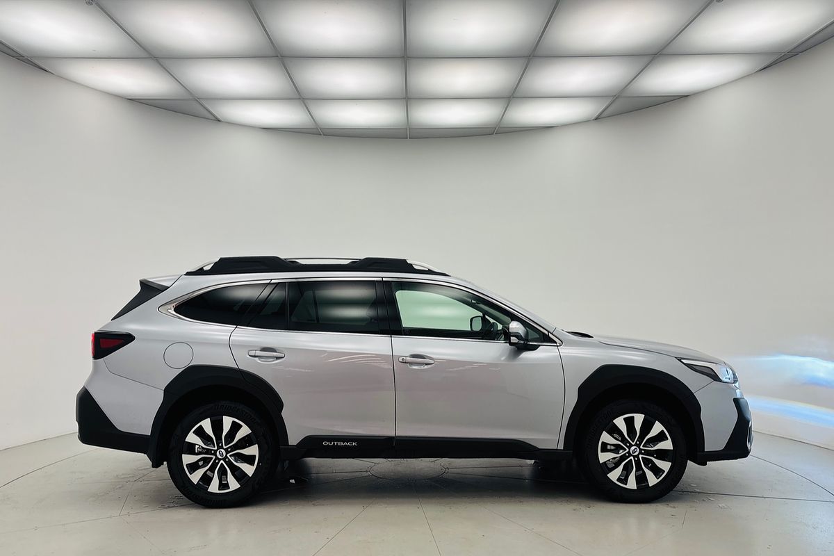 MY25 Subaru Outback Touring XT 