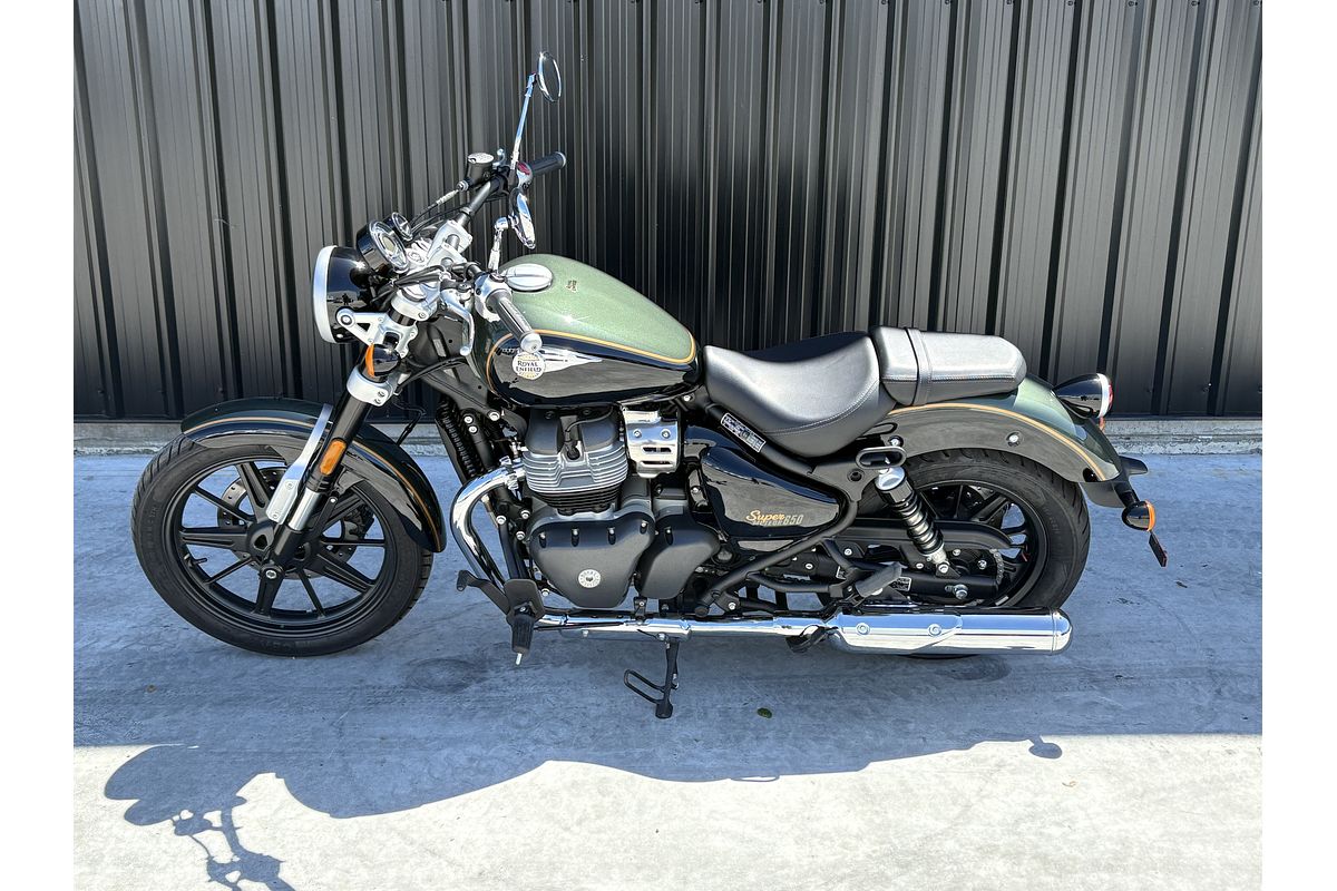 2026 Royal Enfield SUPER METEOR - INTERSTELLAR GREEN