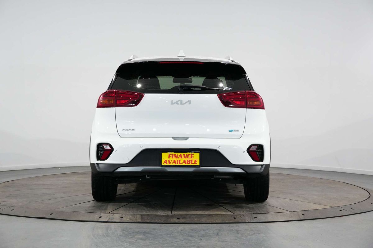 2022 Kia Niro Hybrid Sport DE