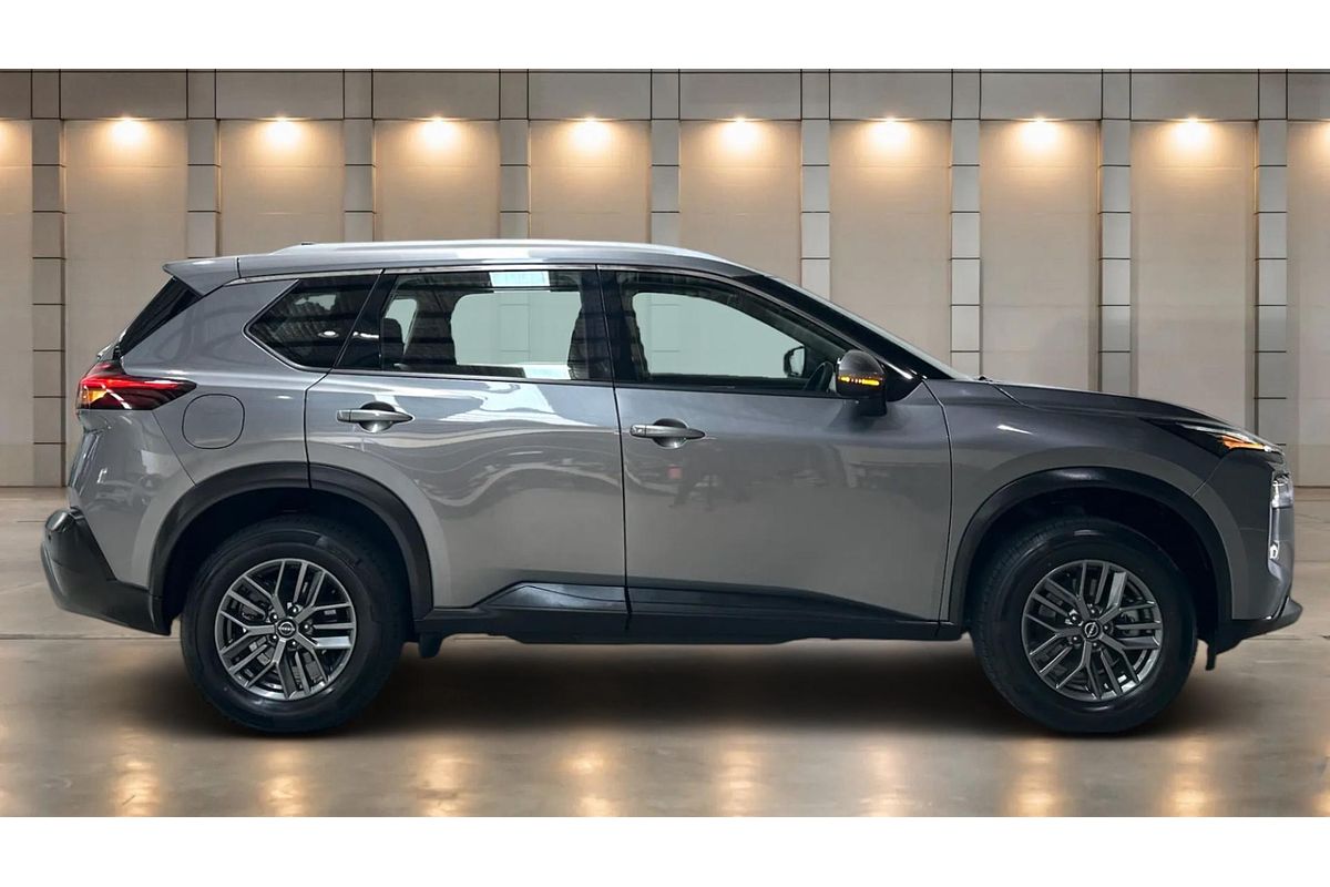 2024 Nissan X-TRAIL ST T33