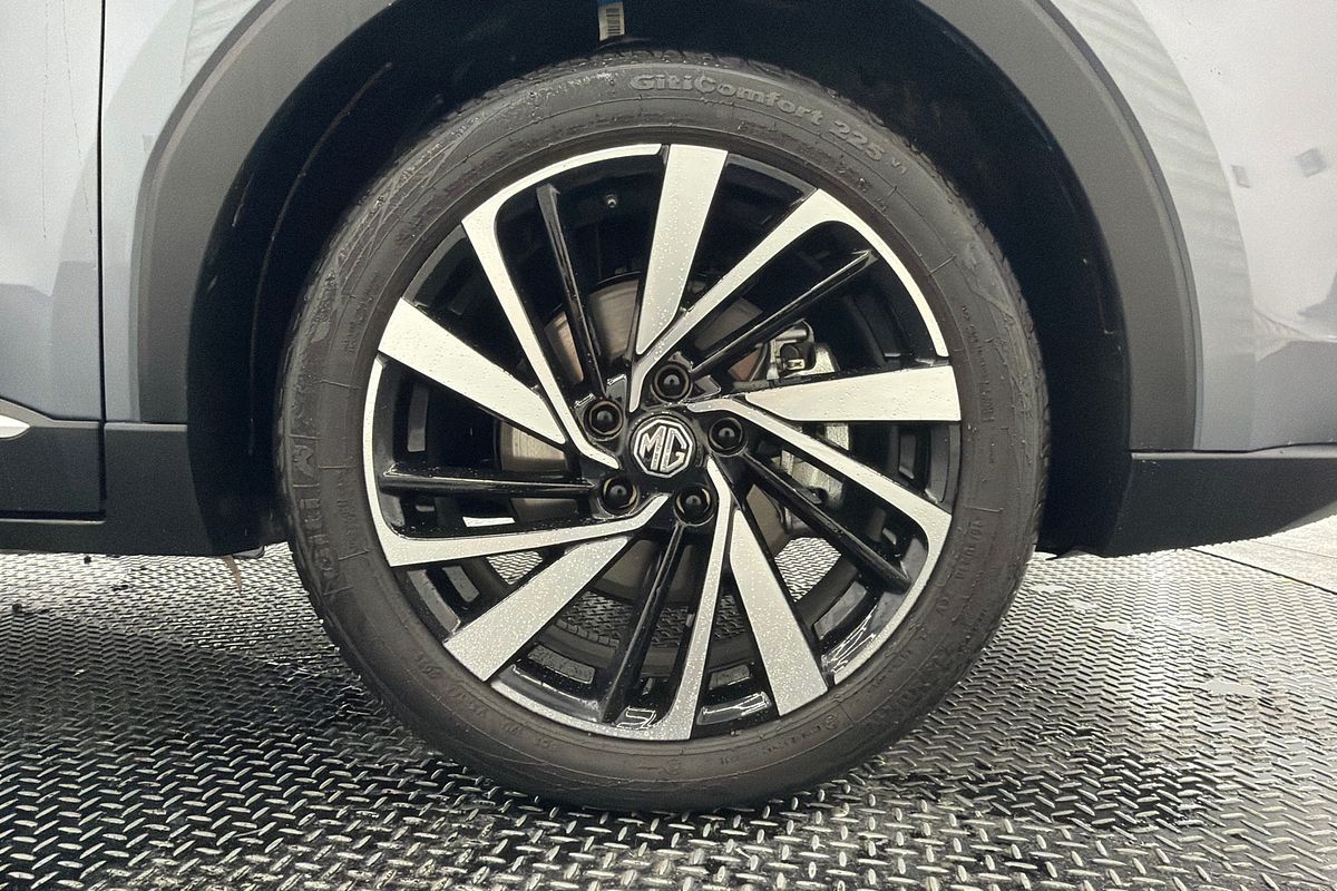 2025 MG ZS Essence Hybrid+ ZS32