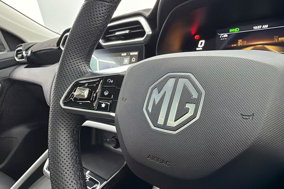 2025 MG ZS Essence Hybrid+ ZS32