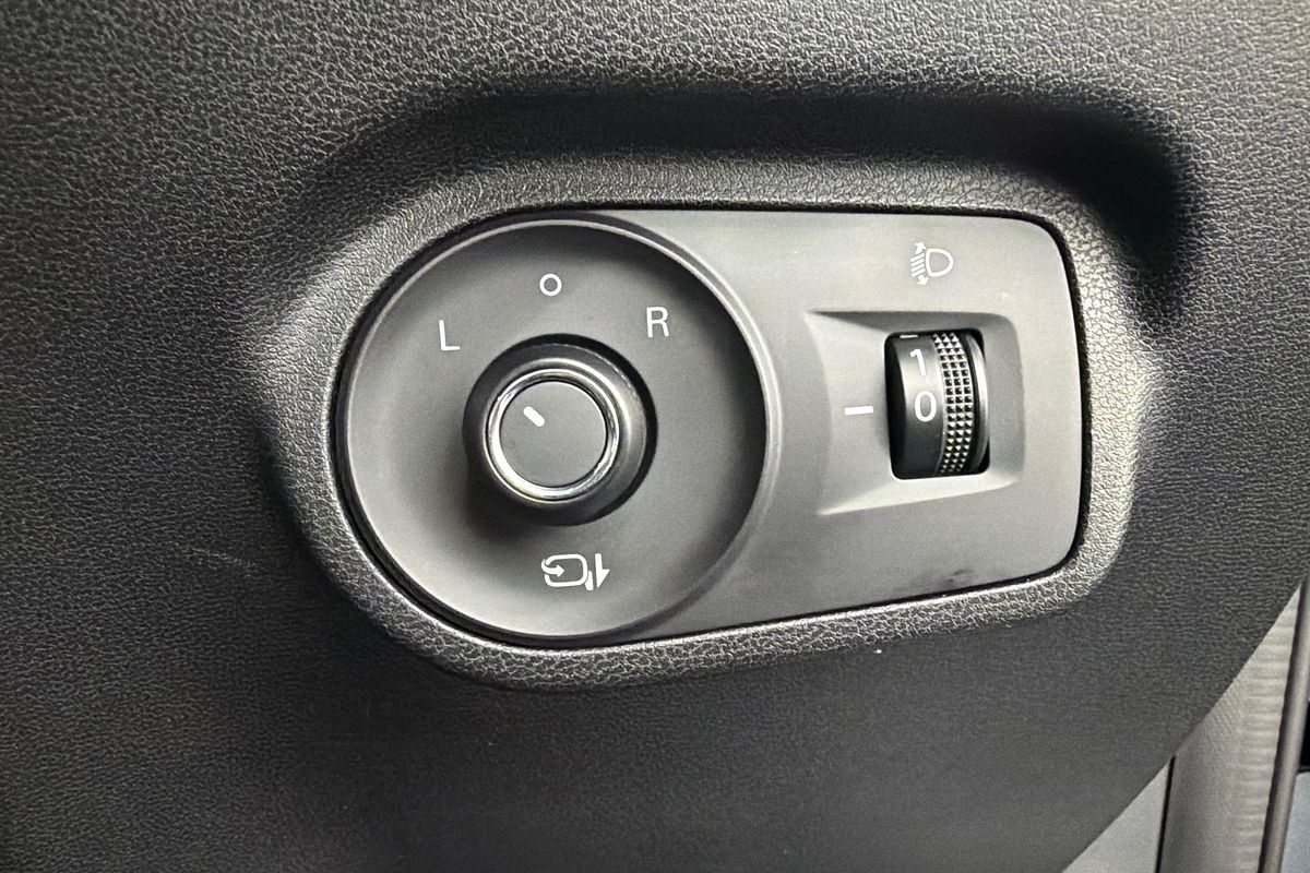 2025 MG ZS Essence Hybrid+ ZS32