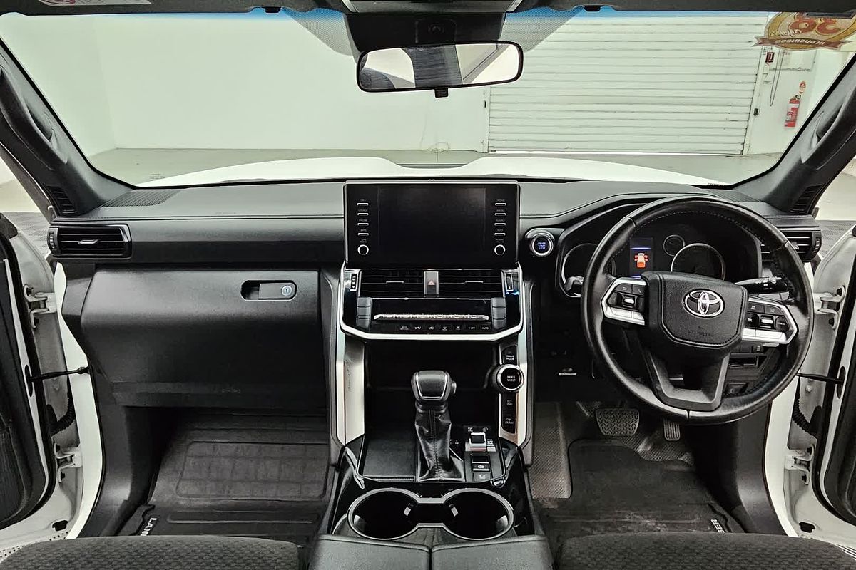2024 Toyota Landcruiser GX FJA300R