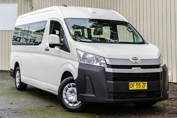 2022 Toyota Hiace Commuter GDH322R ELWB High Roof